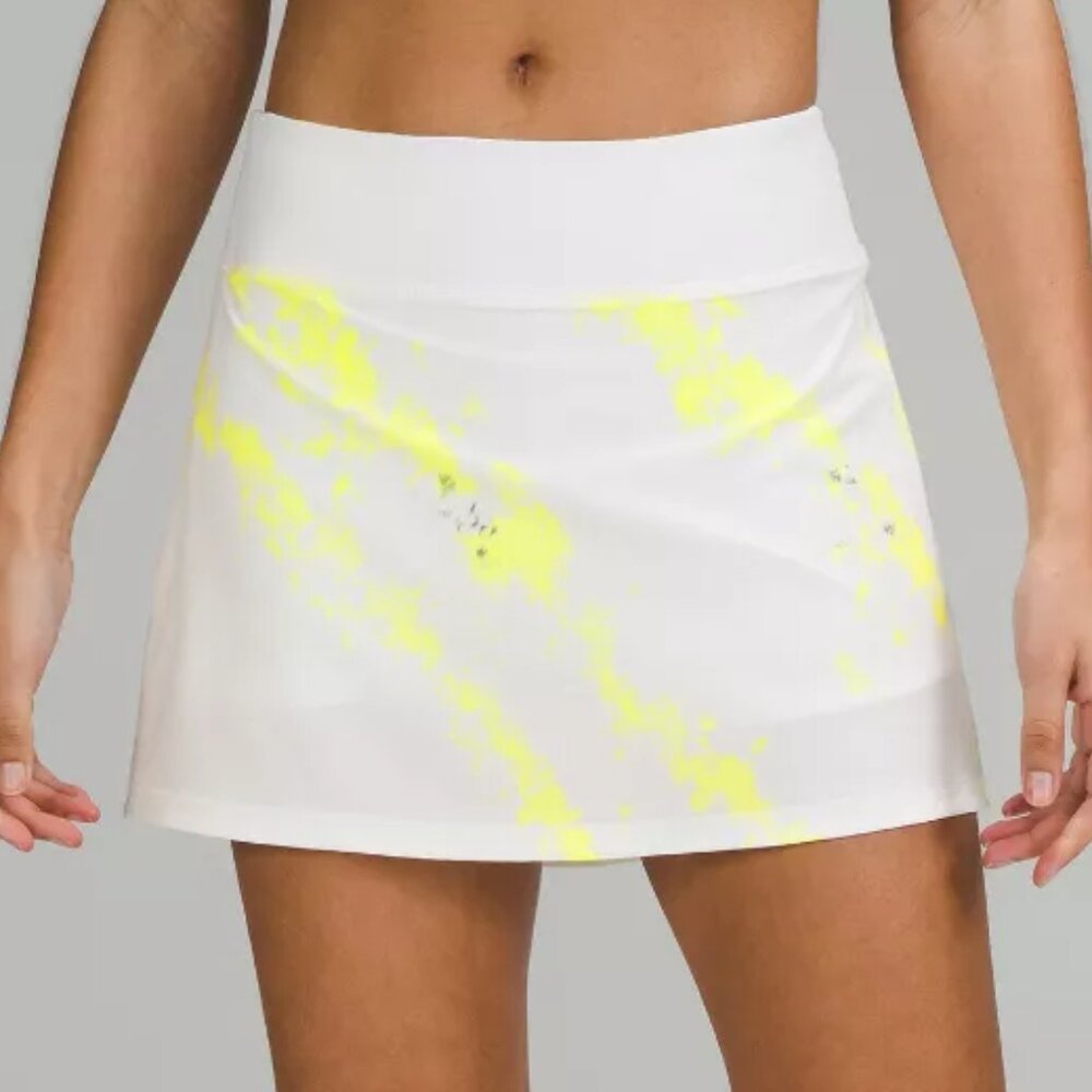 Lululemon / White Yellow Tennis Pace Rival Mid-Rise Skirt with shorts 8